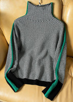 NOLWEN | PULL À COL MONTANT À RAYURES CONTRASTÉES ÉLÉGANTES